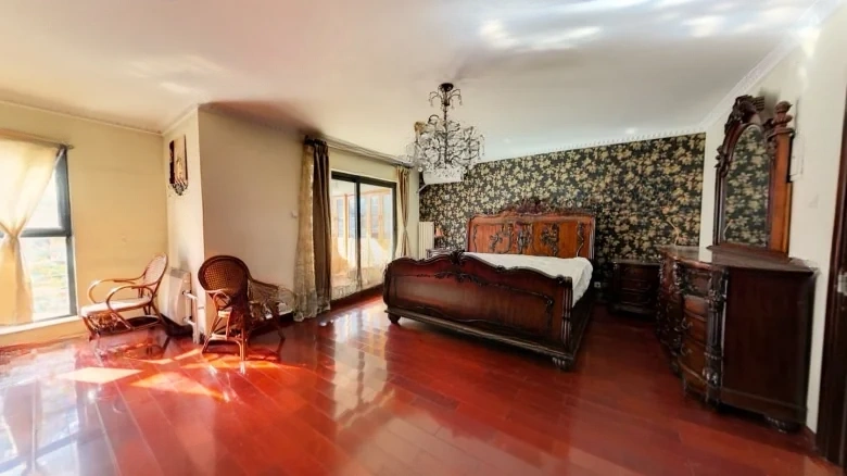 Merry Holiday Garden Beauty Tree - View 5