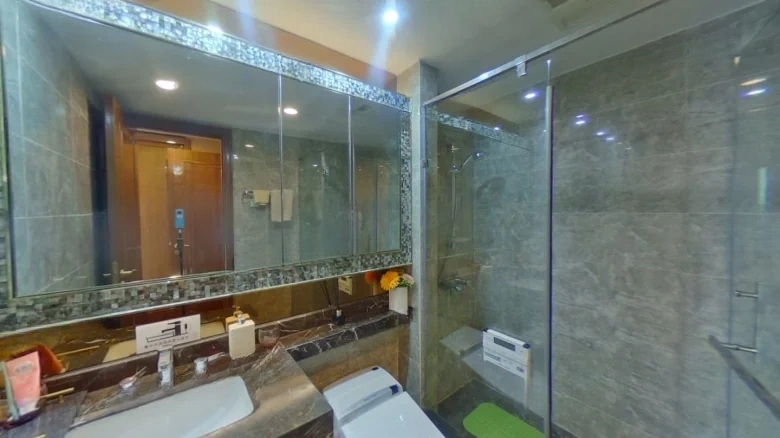 Evergrande Plaza - View 9