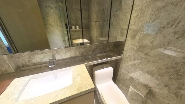 E&M Financial City - View 5