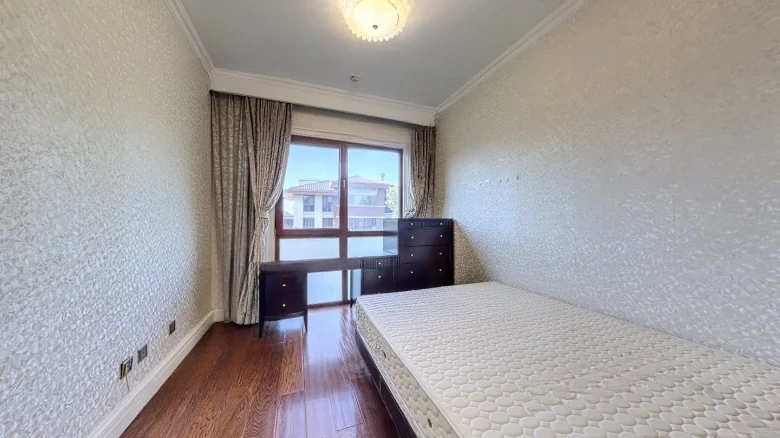 West Mountain Hua Fu Xia Yuan - View 2