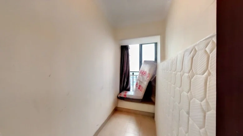 Roman Home Garden - View 5