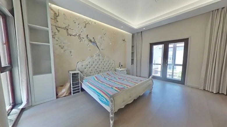 Saintyx Bay, Xiao Ping Island - View 6