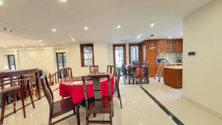 Lavender Summit Manor - View 7