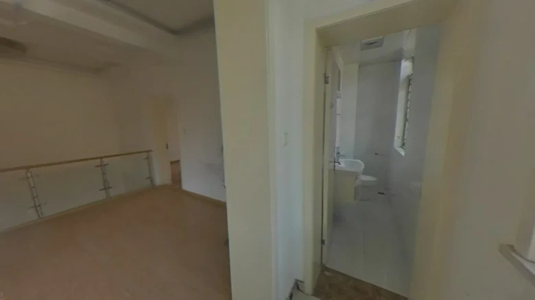 Longyin Li - View 15