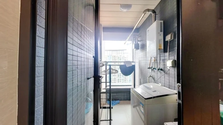 Poly Tianyue Apartment - View 6