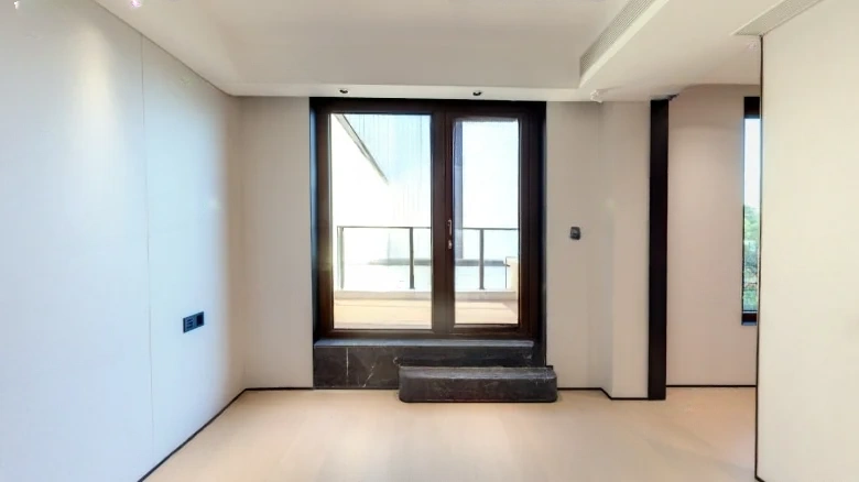 Luhu Cloud River Jade Tiered Gateway - View 4