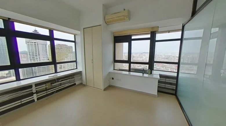 Manhattan Tower - View 3