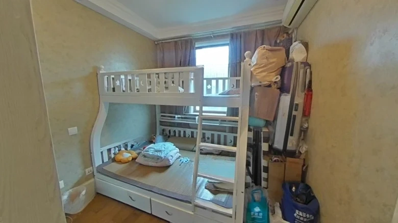 Silver City Juzeyard South片区 translates more contextually to - View 2