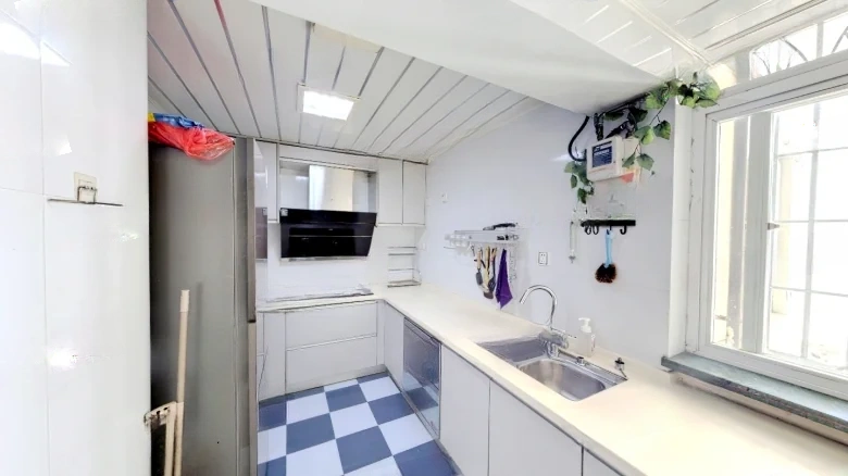 Yucheng Tower - View 6