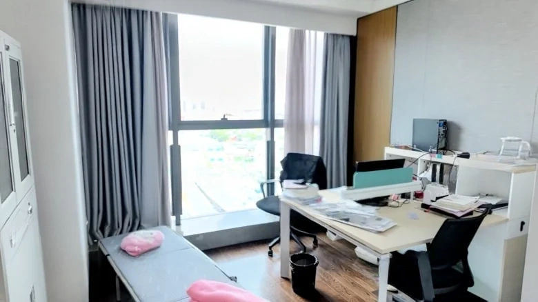 Jin Di Yi Yue Fu - View 3