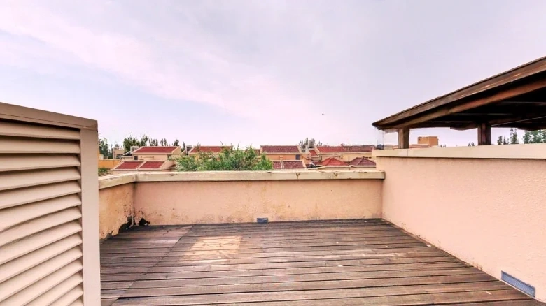 Glory of Heaven Below, Phase One - View 21