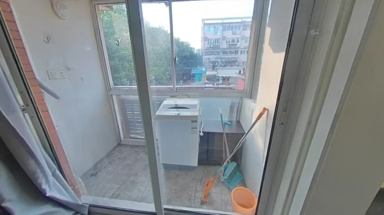 Berlin Spring Phase II - View 9