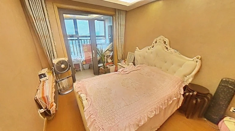 Lushang Shoufu - View 2