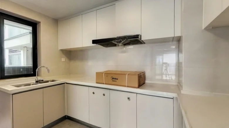 Oval Bay One - View 8