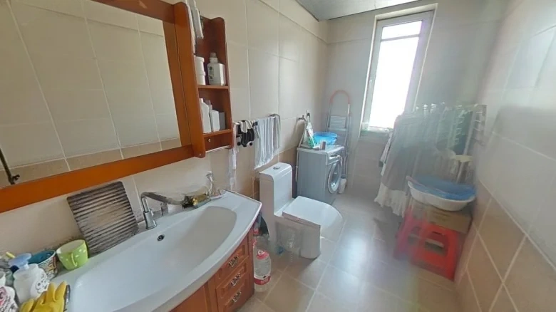 California Bungalow - View 12