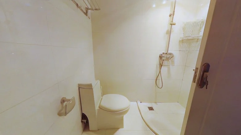 Elegant Garden Residence - View 4