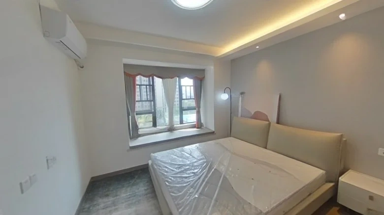 Liangjiang Li Cheng Lake Spring Residence - View 2