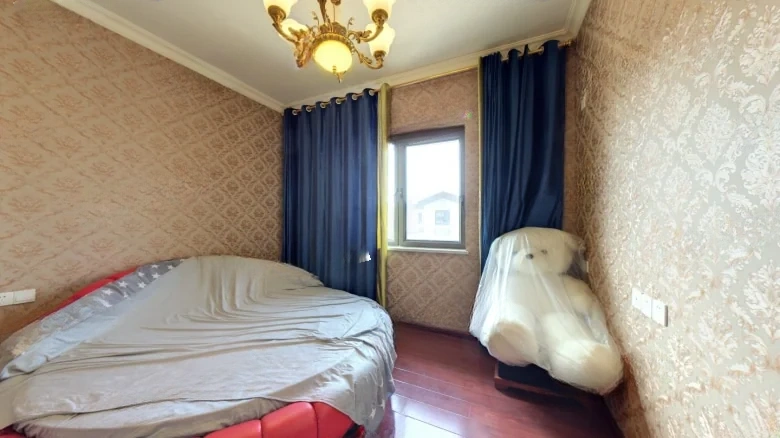 Cambridge Manor - View 6