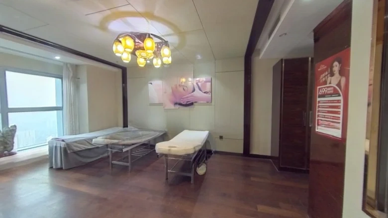 New World Famous Convergence - View 3