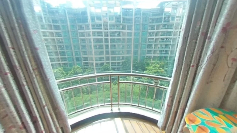 Elegance View Green Court - View 14