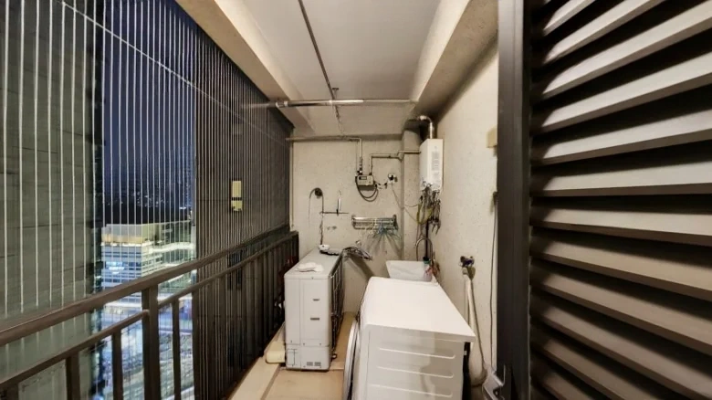 Cosmo Skywalk - View 11