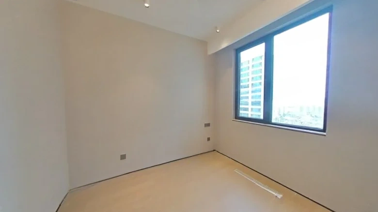 Dàyún Gǔ Láoshān Jīnmào Fū Dōngqū - View 3