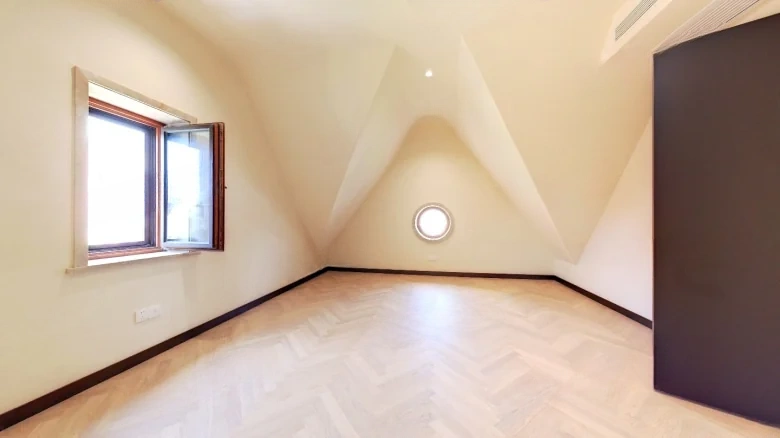 Zhonggeng Xianghai Yipin - View 7