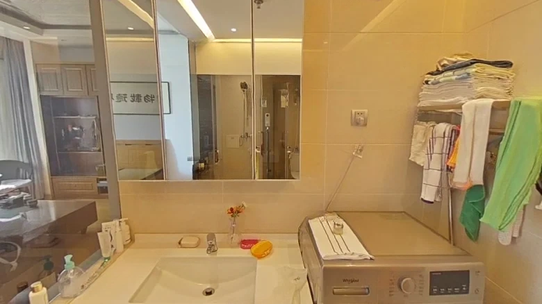 Evergrande Central Plaza - View 6