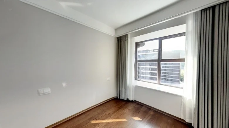 Shunshan Mansion - View 2