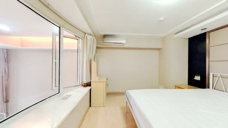 Jaeger-LeCoultre - View 2