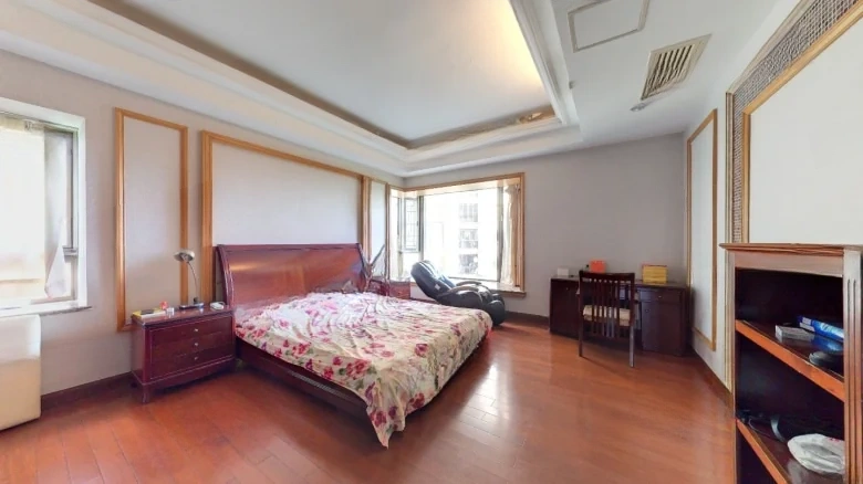 Jade Embroidered Fragrant River Garden Waterfront Mansion - View 5