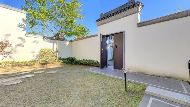 Wangzhu Mountain - View 15