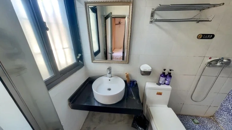 Huang Cuota Tower Head - View 18