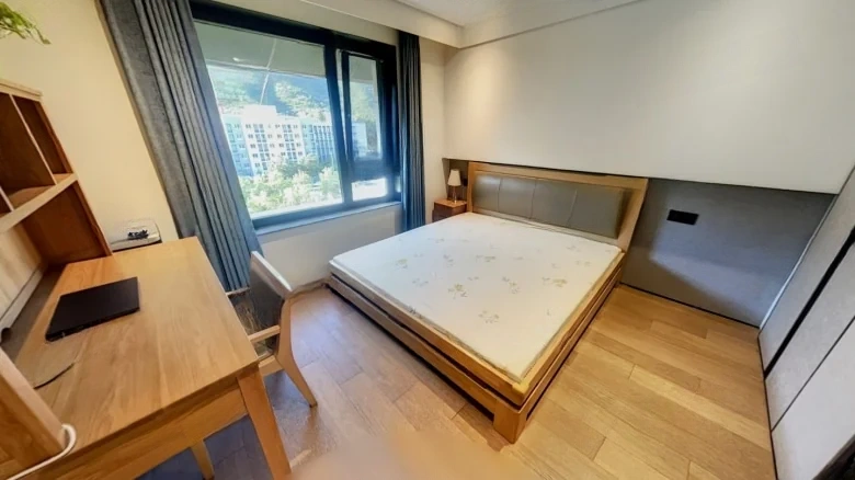 Oceanside Sky Composition Spring Autumn - View 3