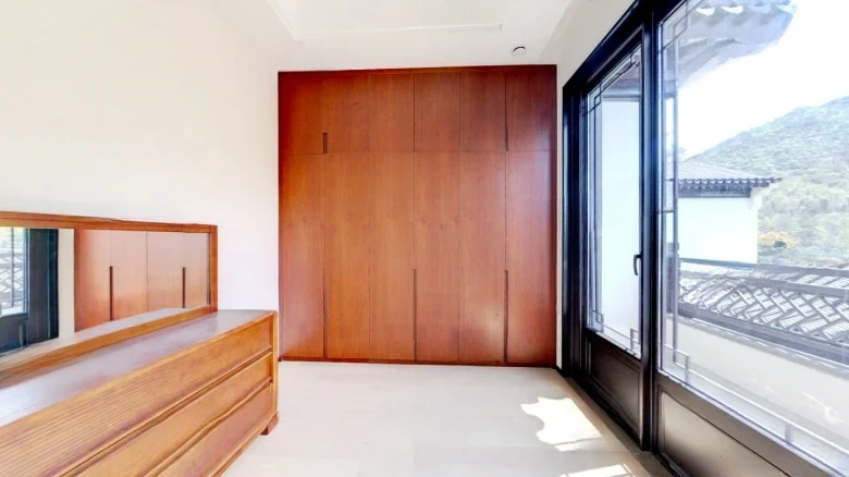 Ink Stream Lake - View 5