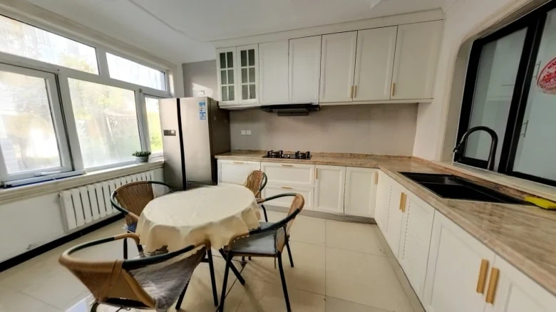 Merry Holiday Garden Beauty Tree - View 9