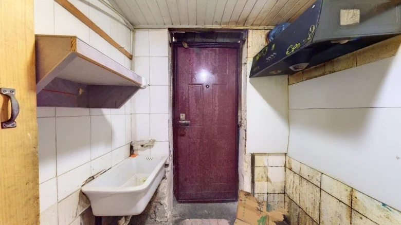 Bloom Apartments - View 4