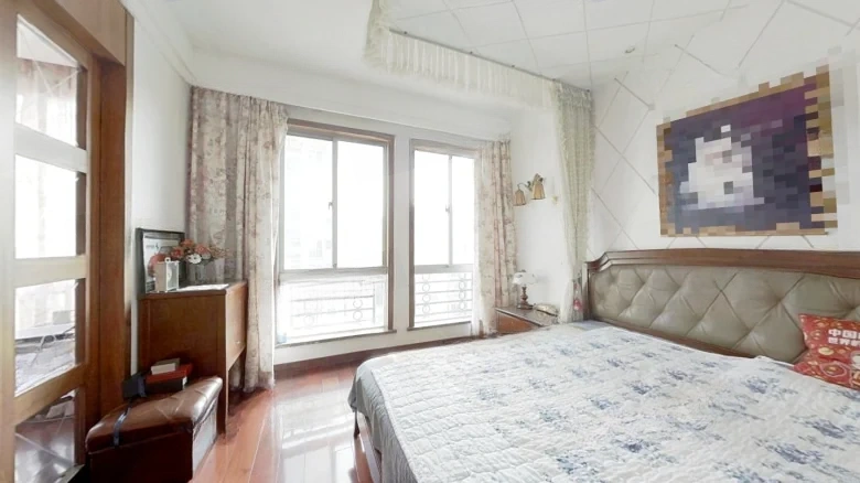 Blue Mountain International Apartment - View 2