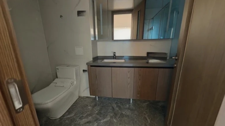 Lakeshore Elegance - View 9