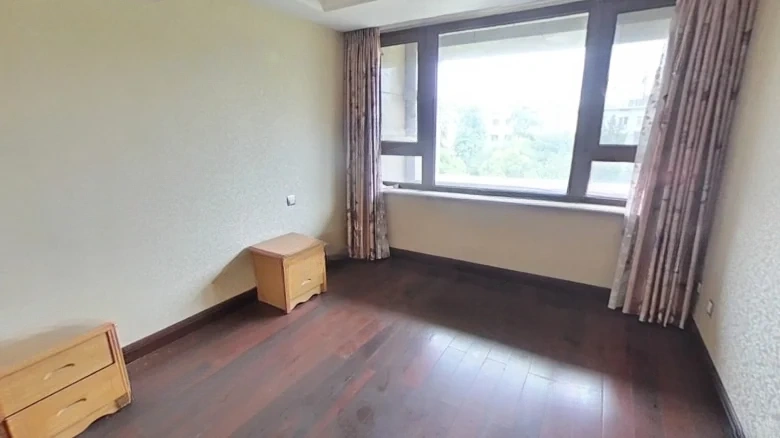 Yaguo Emperor's West Lake - View 2