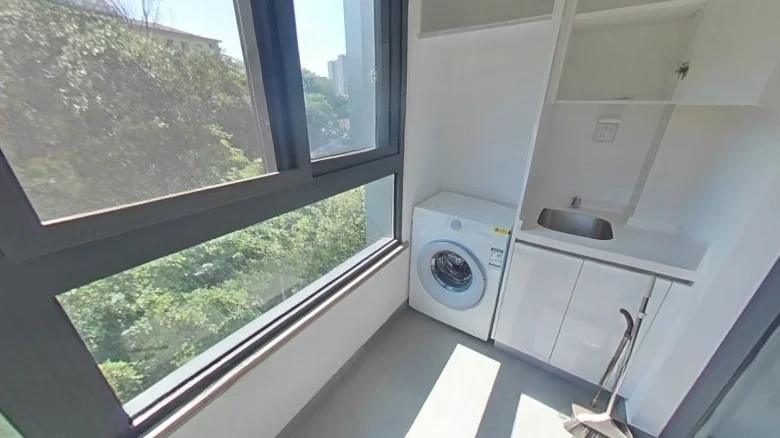 Renessens City Starlight Elegance Residence - View 13