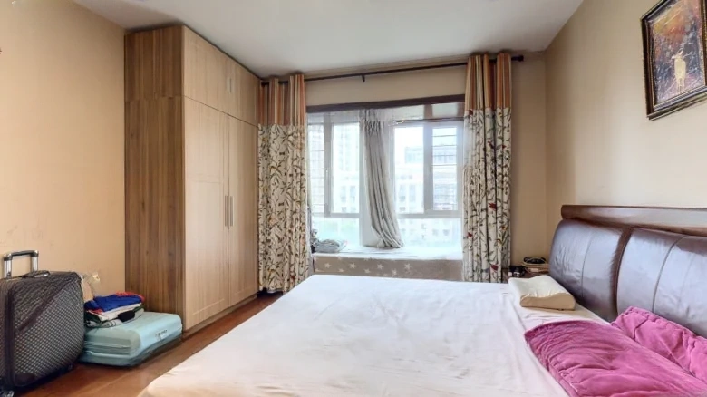 Rising Splendor Imperial Mansion - View 3