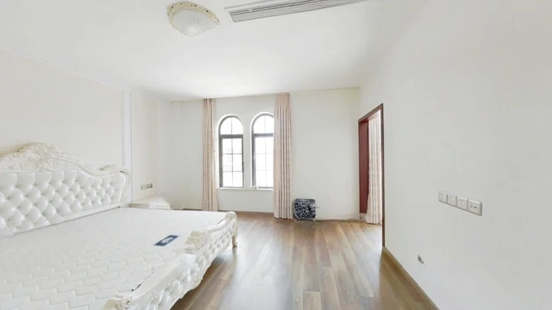 Longshuguan Gonggong Island - View 4