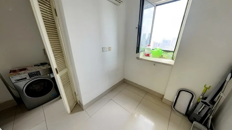 Wanda Mansion - View 3