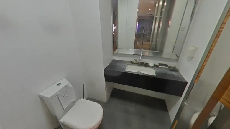 Flowing Flower Lord Court - View 17