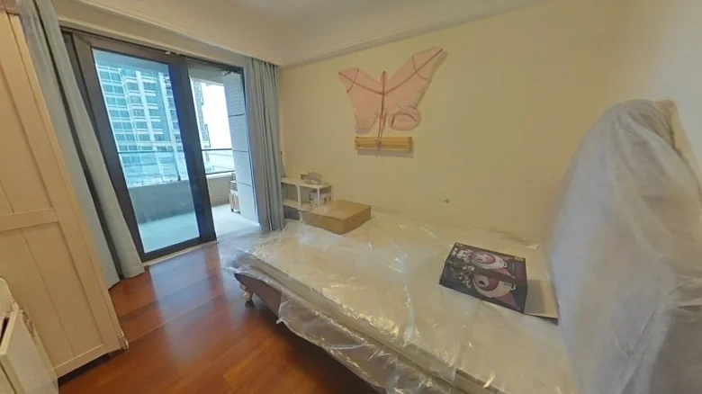 Poly Roland International - View 2