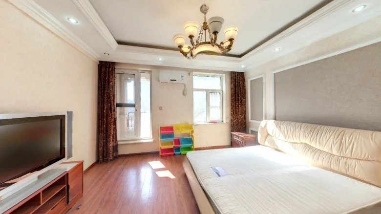 Liwang Flamenco - View 2