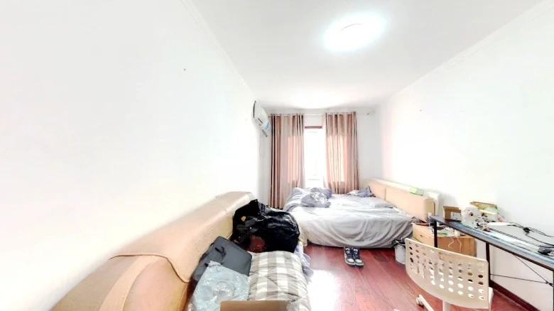 No. 8 Compound, Old Military Gateway Lane - View 3