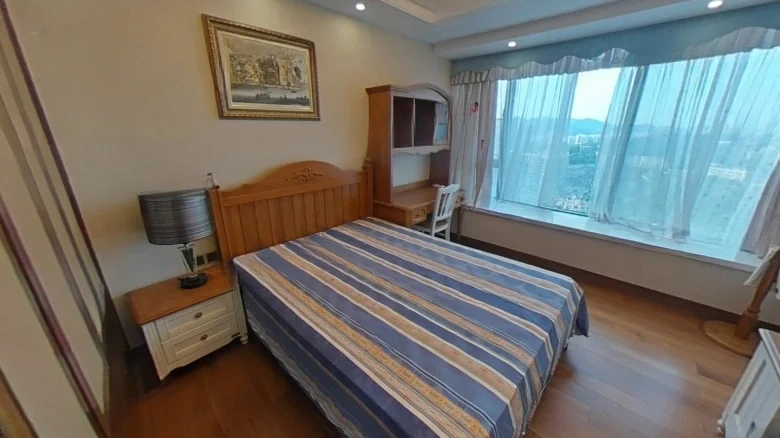 New Heaven Half Mountain - View 4