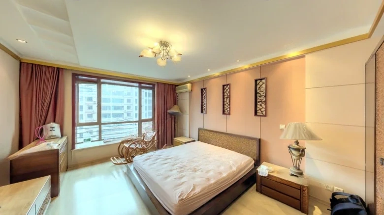 Earth King International Garden - View 3